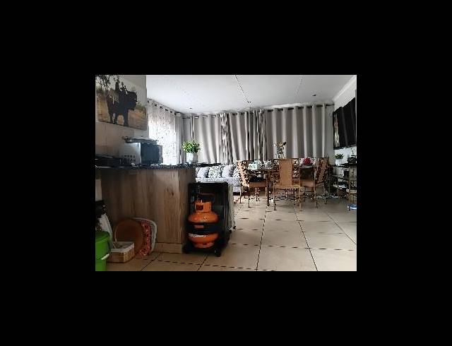 5 BEDROOM PROPERTY TO RENT IN LEOPARD’S REST